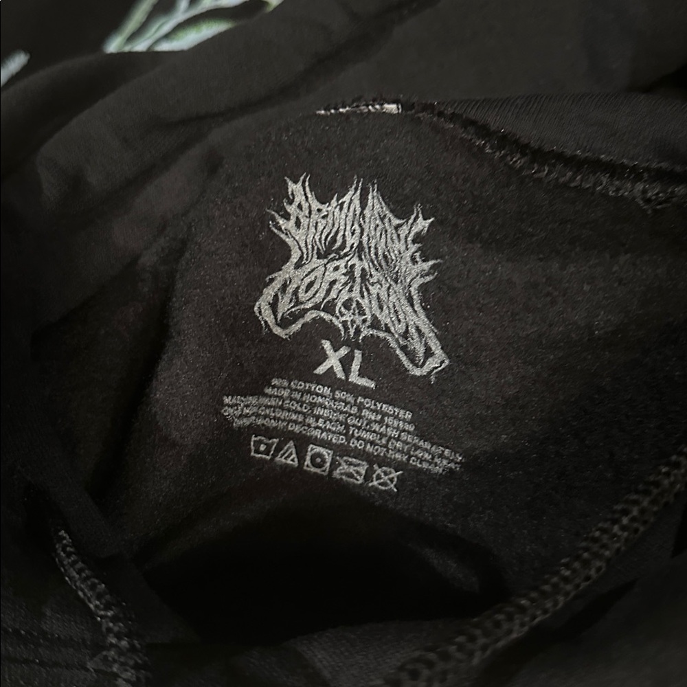 NWOT Bring Me The Horizon Hoodie - Picture 4 of 12